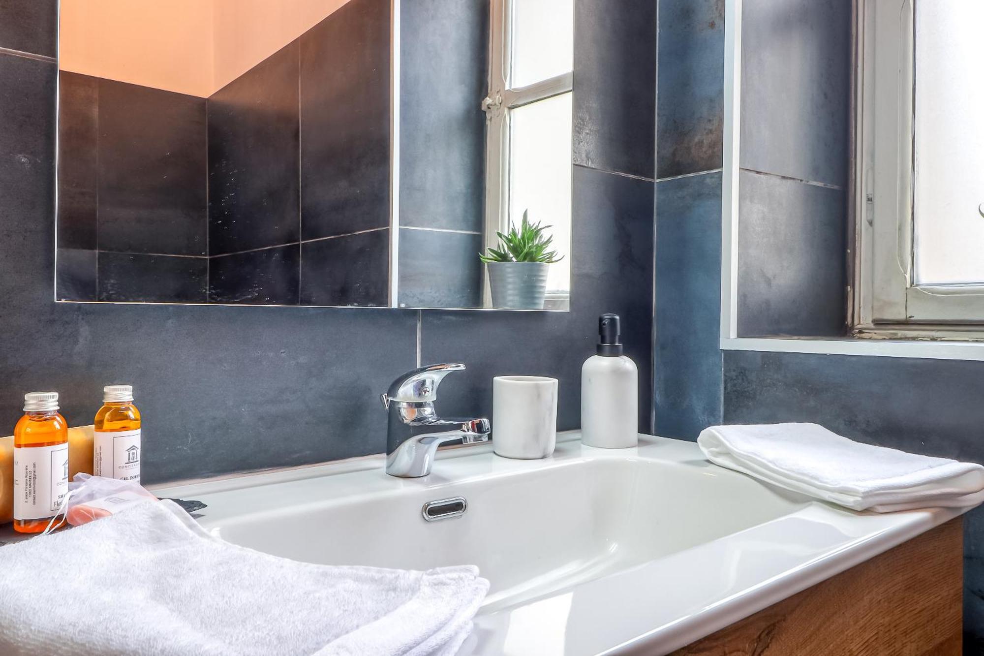 Le Vintage, Appart,Hotel Particulier, Centre Nimes Maisoncarreeconciergerie Esterno foto